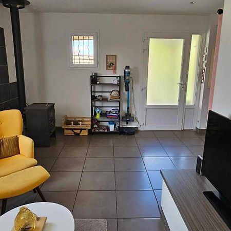 Appartement Dans Notre Maison Domessin Exteriér fotografie