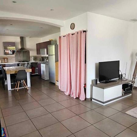 Appartement Dans Notre Maison Domessin Exteriér fotografie